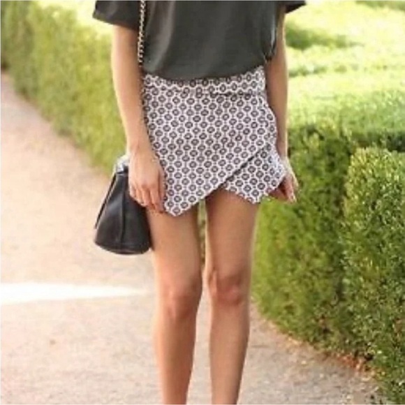 Zara jacquard envelope skort L - Picture 2 of 7